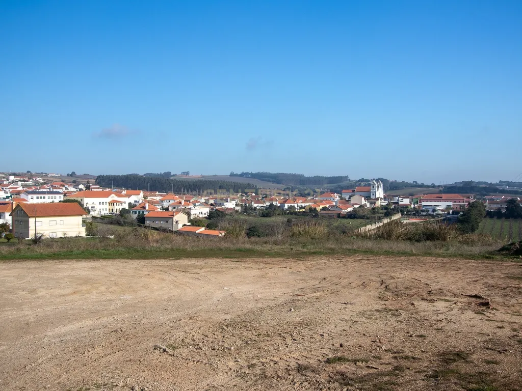 **EXCELENTE OPORTUNIDADE DE INVESTIMENTO NA LOURINHÃ** - Image 8