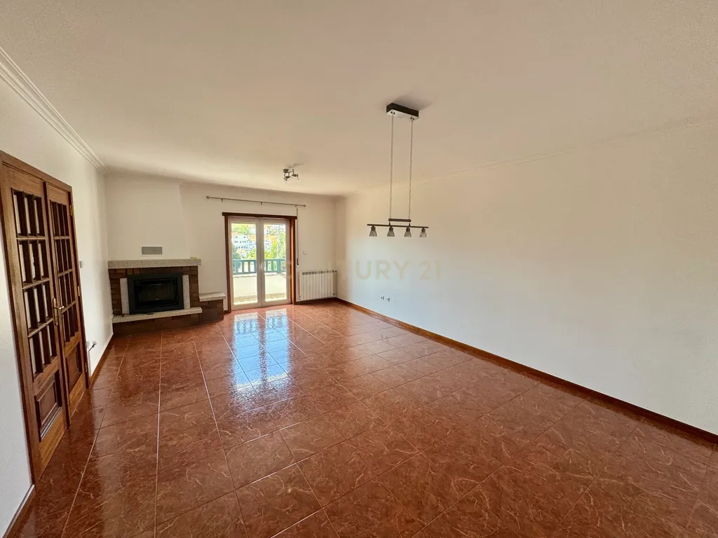 Moradia T4, Chaves - Image 5