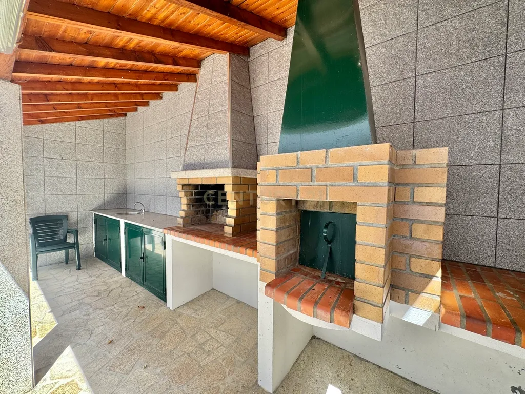 Moradia T4, Chaves - Image 4