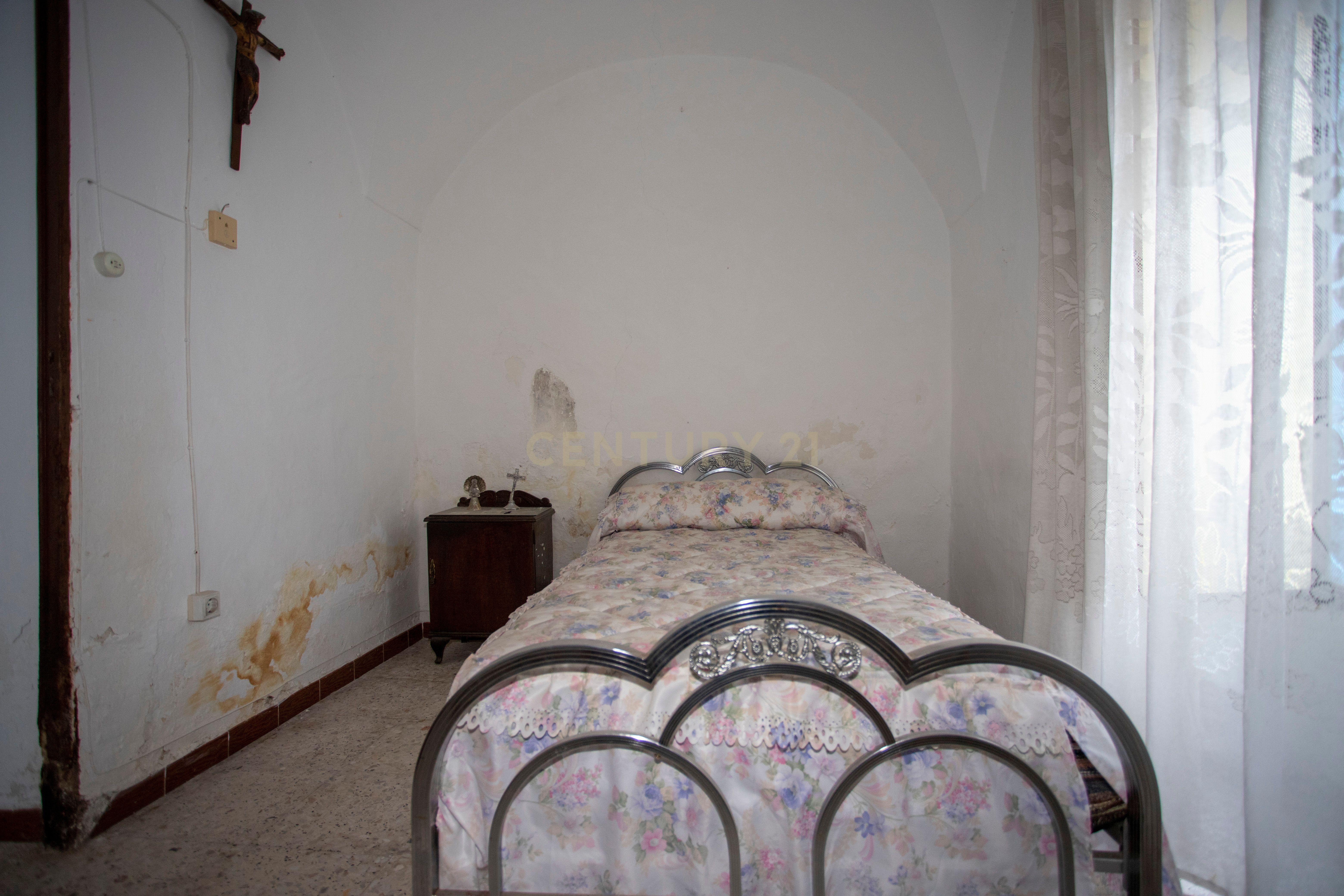 undefined - Image 12