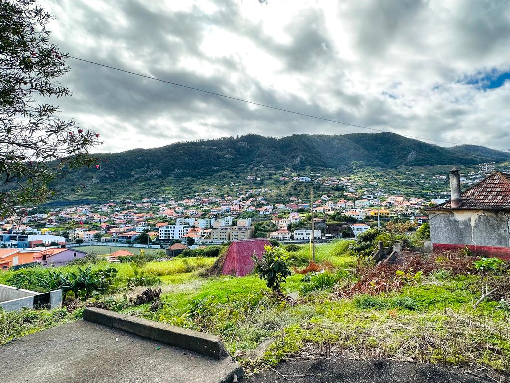 Terreno com moradia para recuperar no Poço Gil - Machico - Image 18