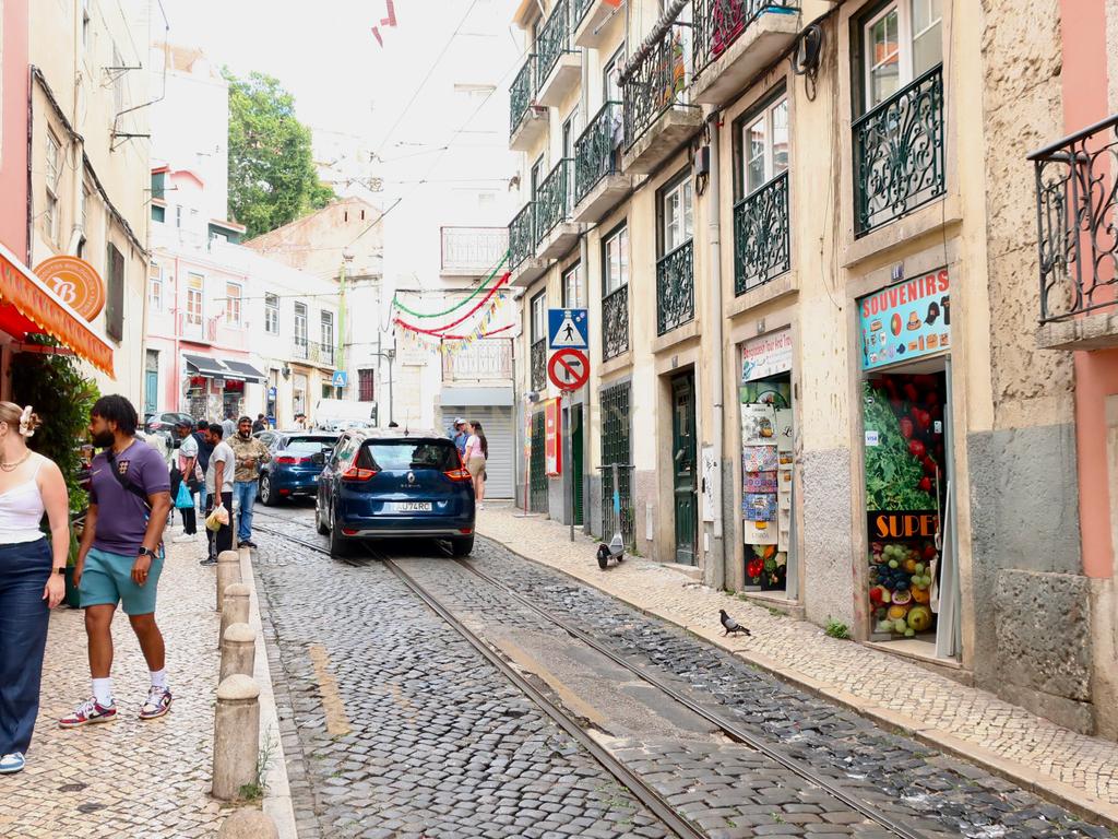 Arrendamento T1 com logradouro - Centro de Lisboa - Image 20