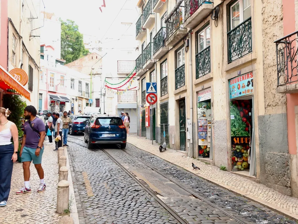 Arrendamento T1 com logradouro - Centro de Lisboa - Image 20