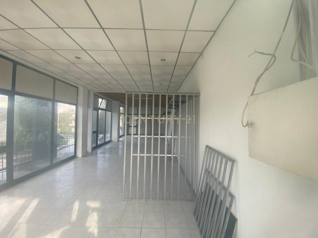 Loja em Paredes com Vista e Excelente Localização - Junto Estação Comboio - Image 10