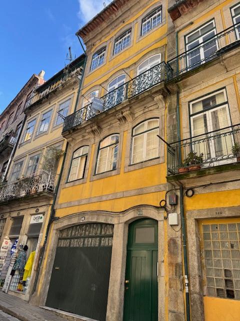 T2 na Rua do Comércio do Porto - Image 13