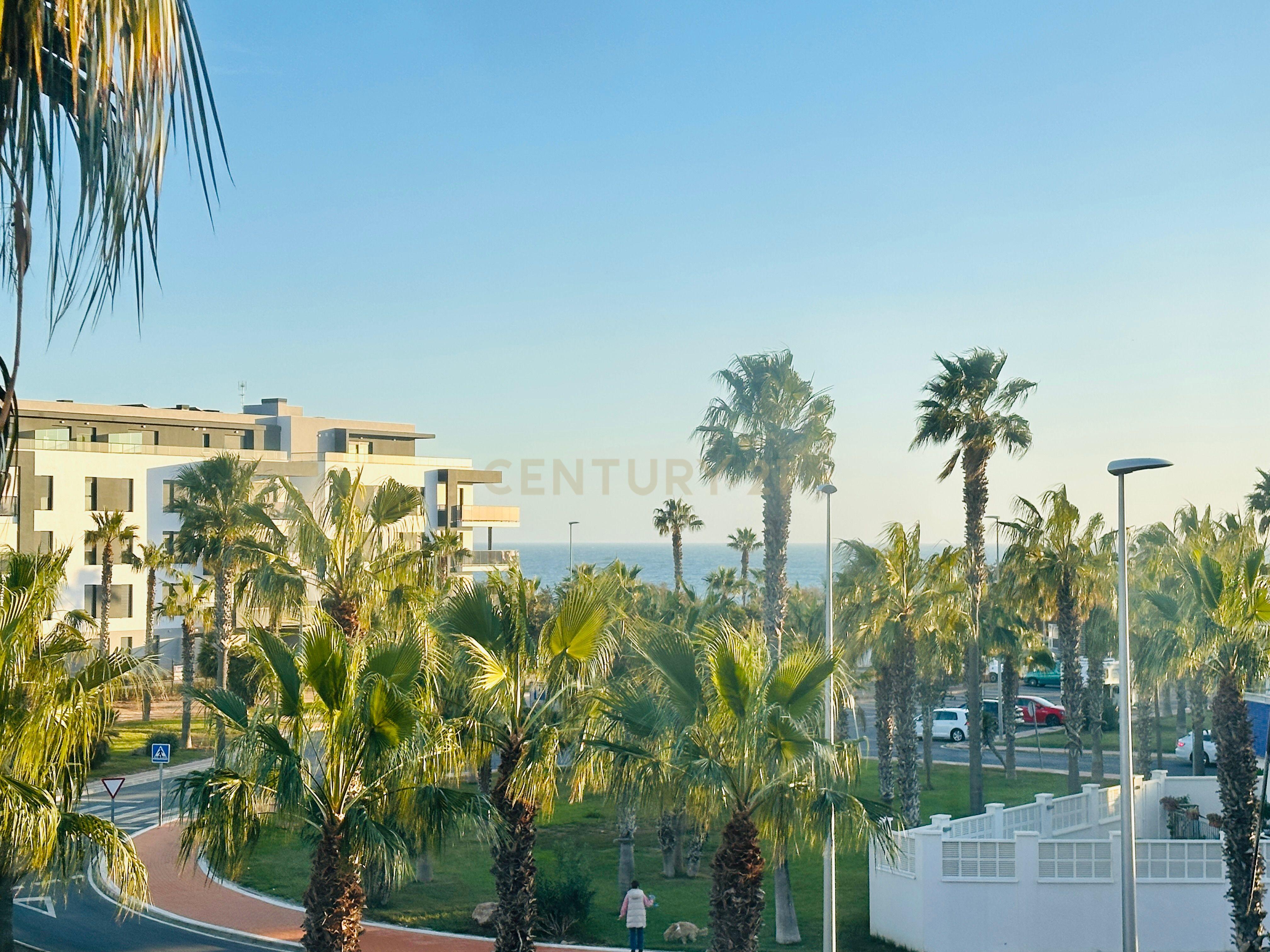 Apartamento Espaçoso em Almería - 3 Quartos e 2 Casas de Banho - Image 1