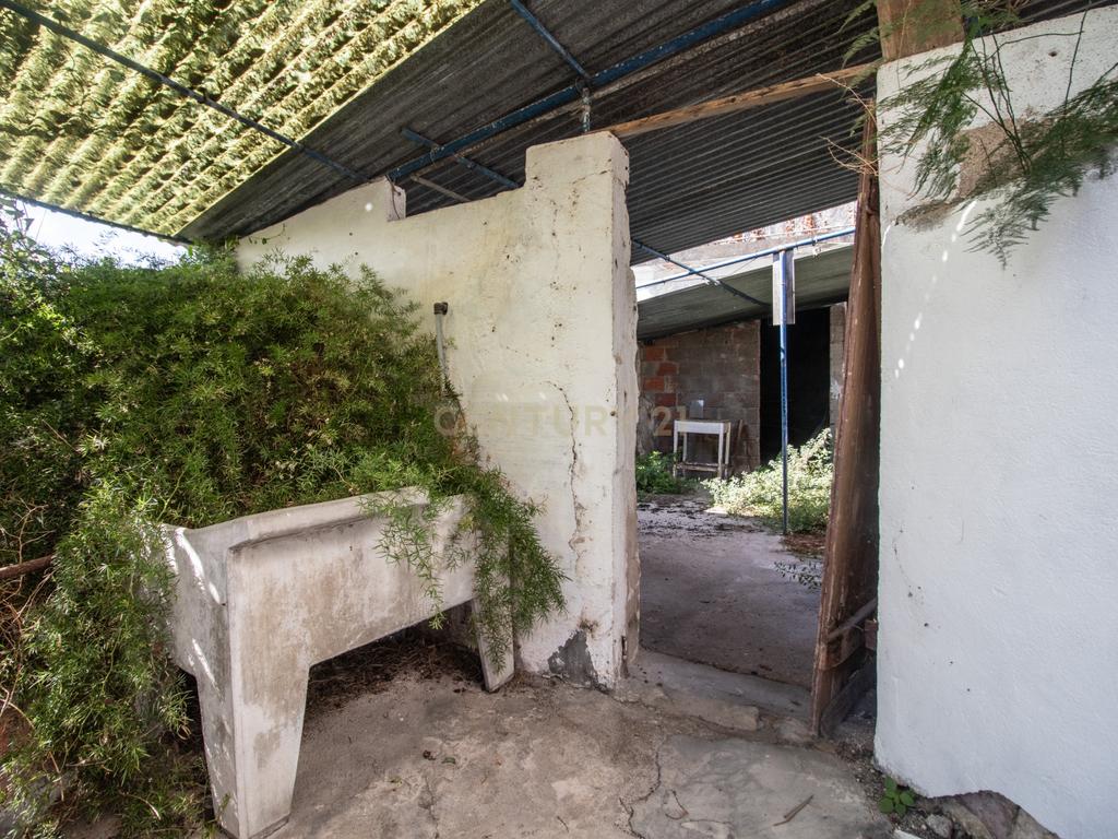 Casa para Recuperar em Montemor o Velho - 4 Quartos, 166m² - Image 32