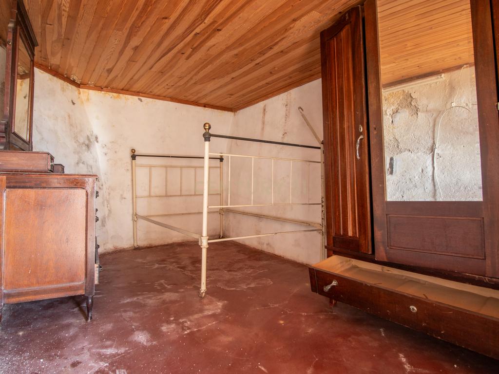 Casa para Recuperar em Montemor o Velho - 4 Quartos, 166m² - Image 47