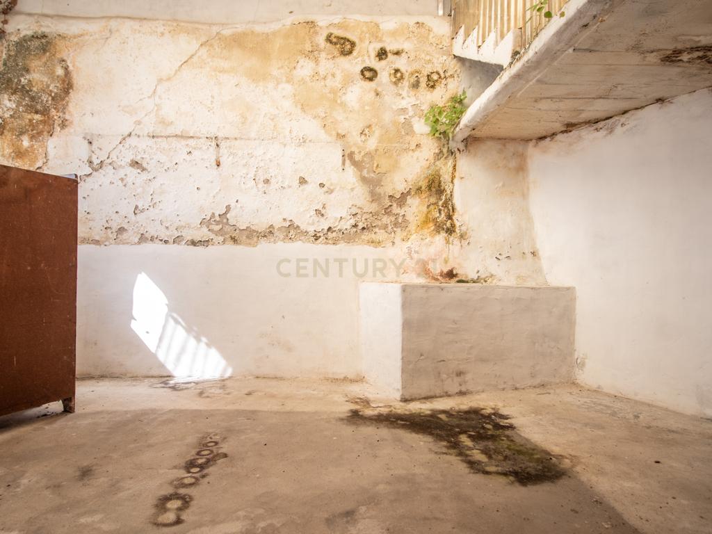 Casa para Recuperar em Montemor o Velho - 4 Quartos, 166m² - Image 50