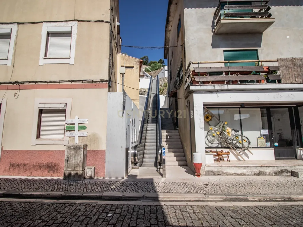 Casa para Recuperar em Montemor o Velho - 4 Quartos, 166m² - Image 60