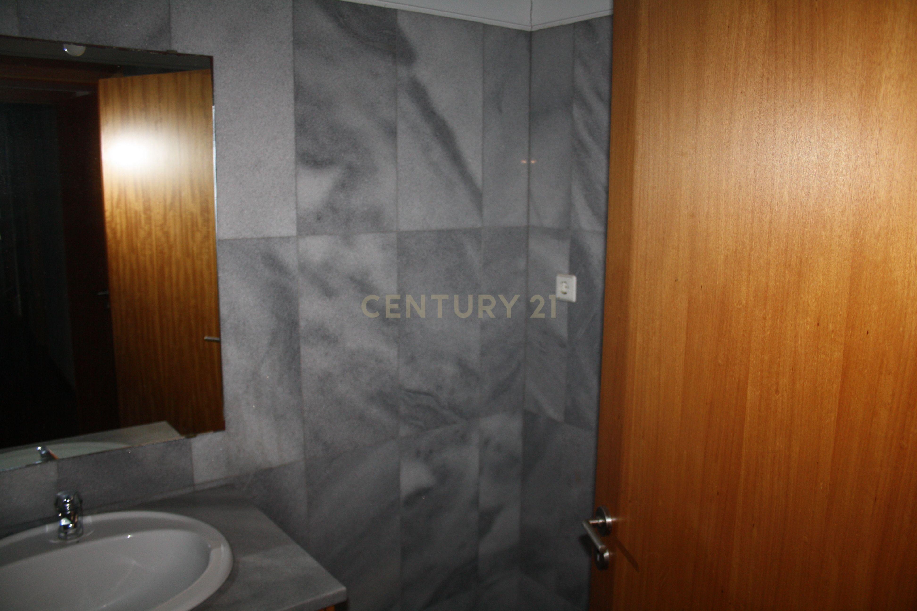 Apartamento - T2 - Quinta da Seara - Oliveira do Douro - Vila Nova de Gaia - Image 40