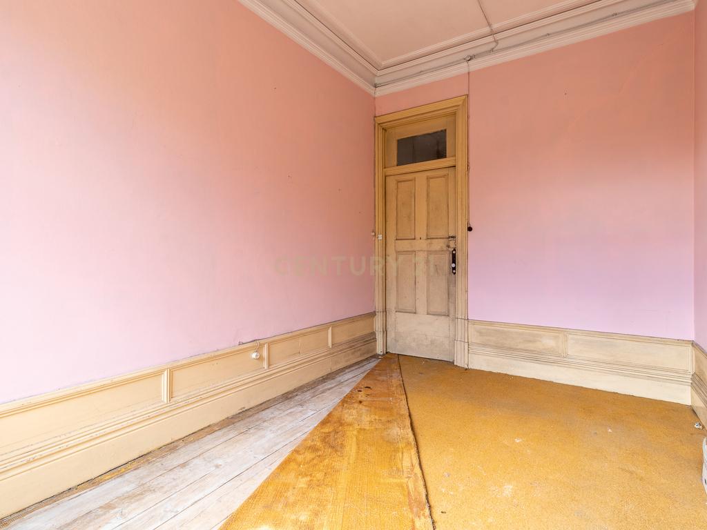 Prédio nas belas artes - Porto - Image 13