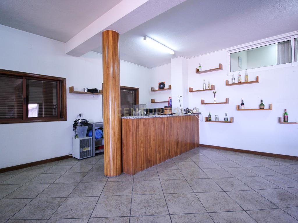Moradia Individual Com Piscina Centro de Paredes. - Image 17