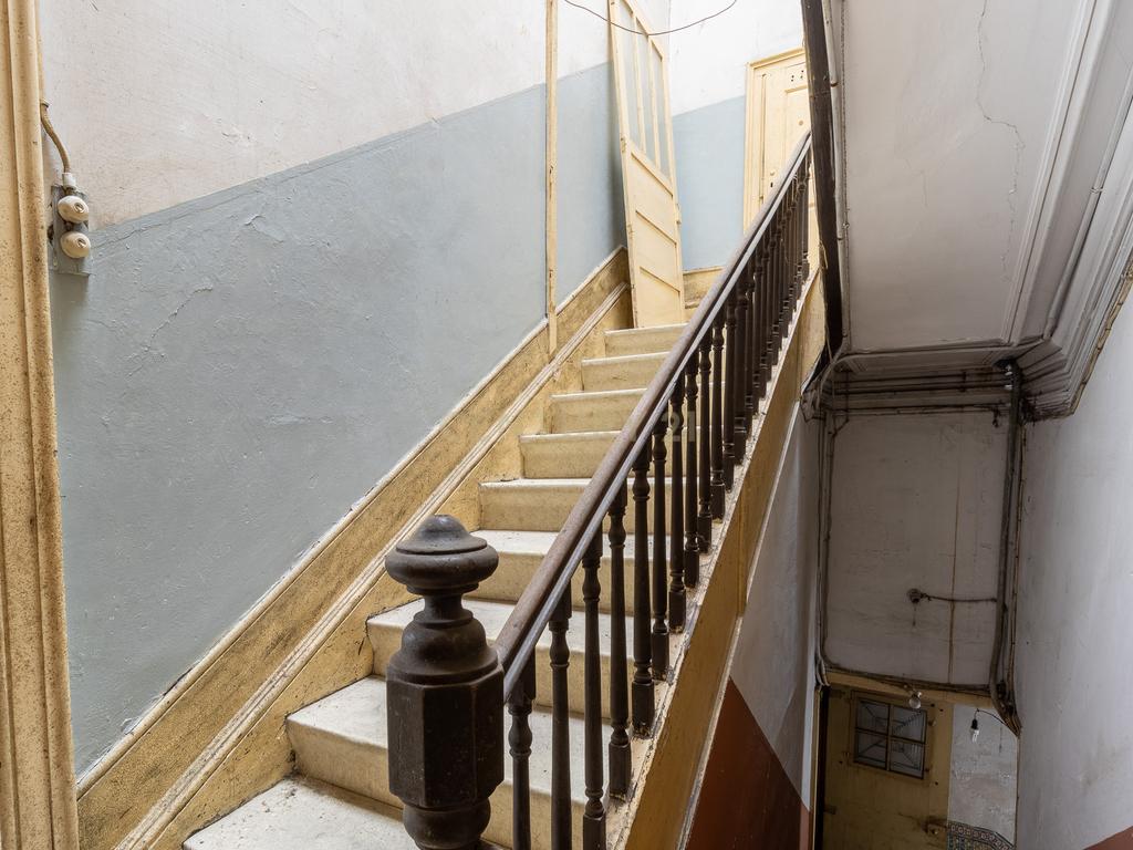 Prédio nas belas artes - Porto - Image 9