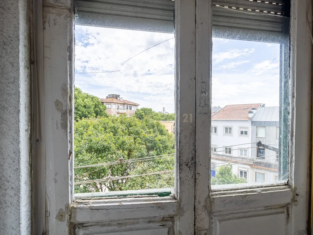 Prédio nas belas artes - Porto - Image 14