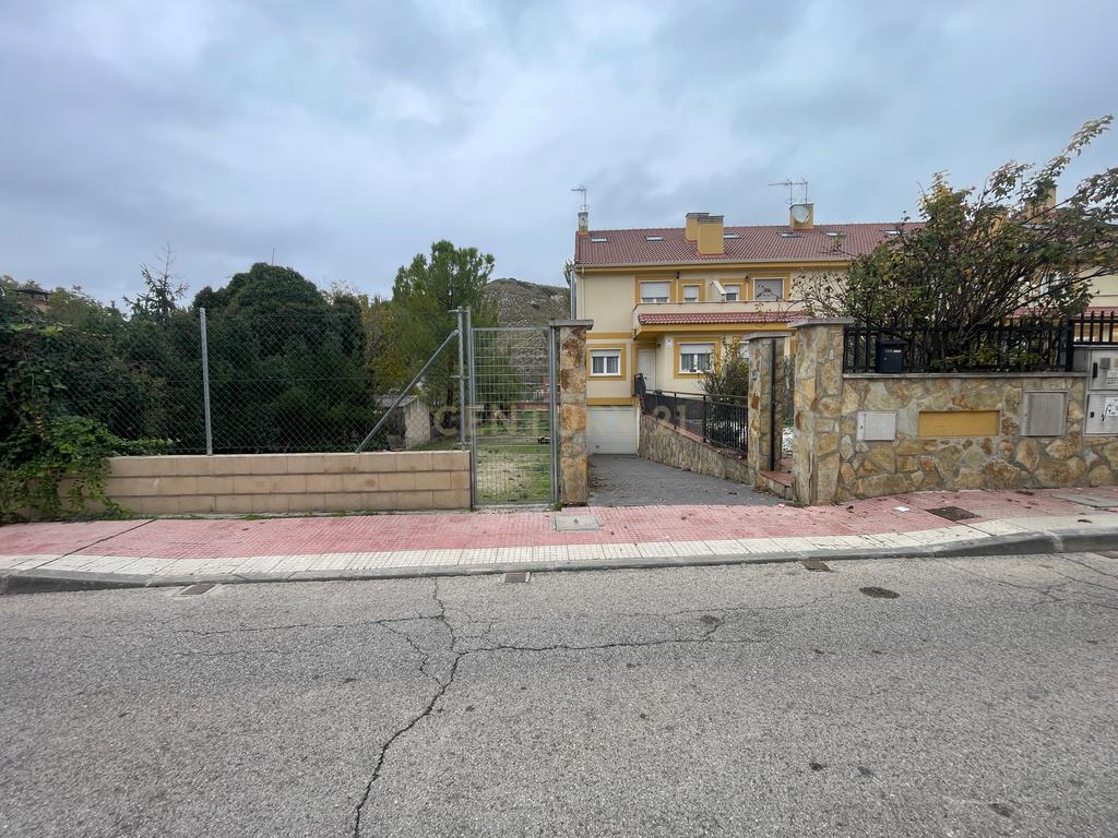 undefined - Image 8