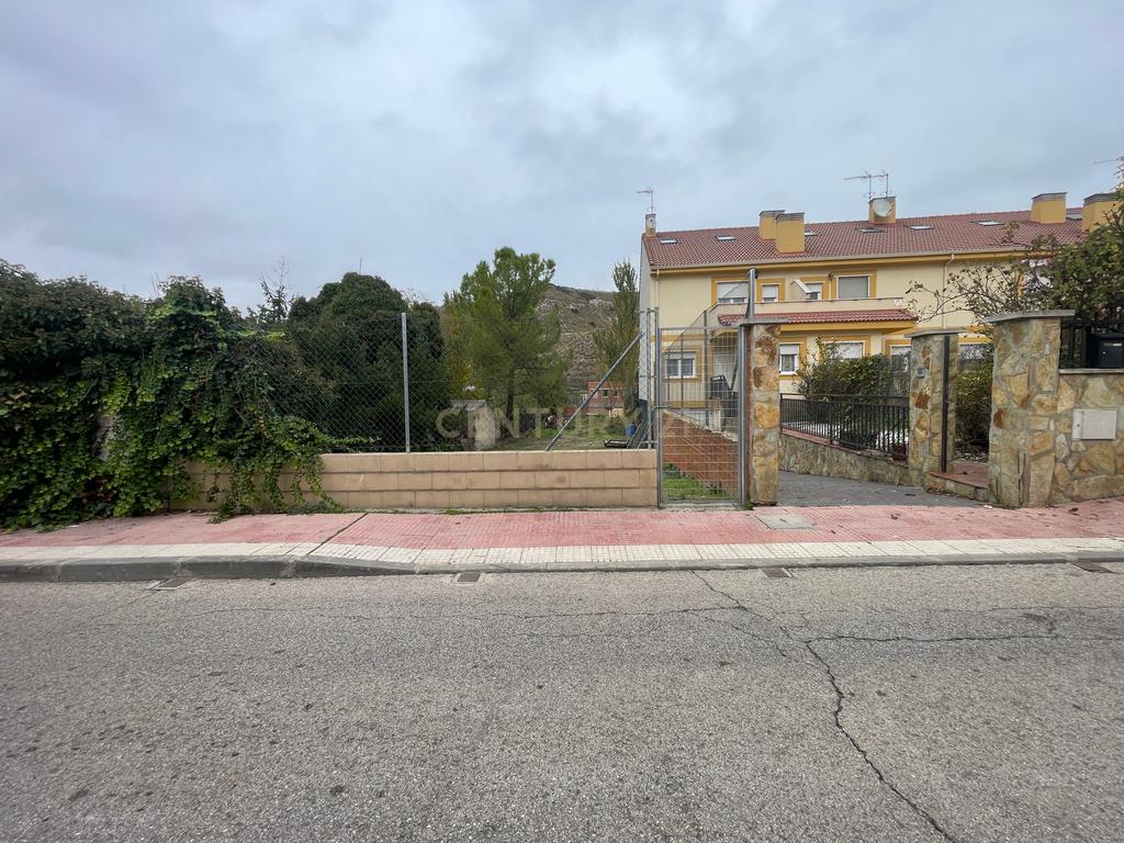 undefined - Image 2