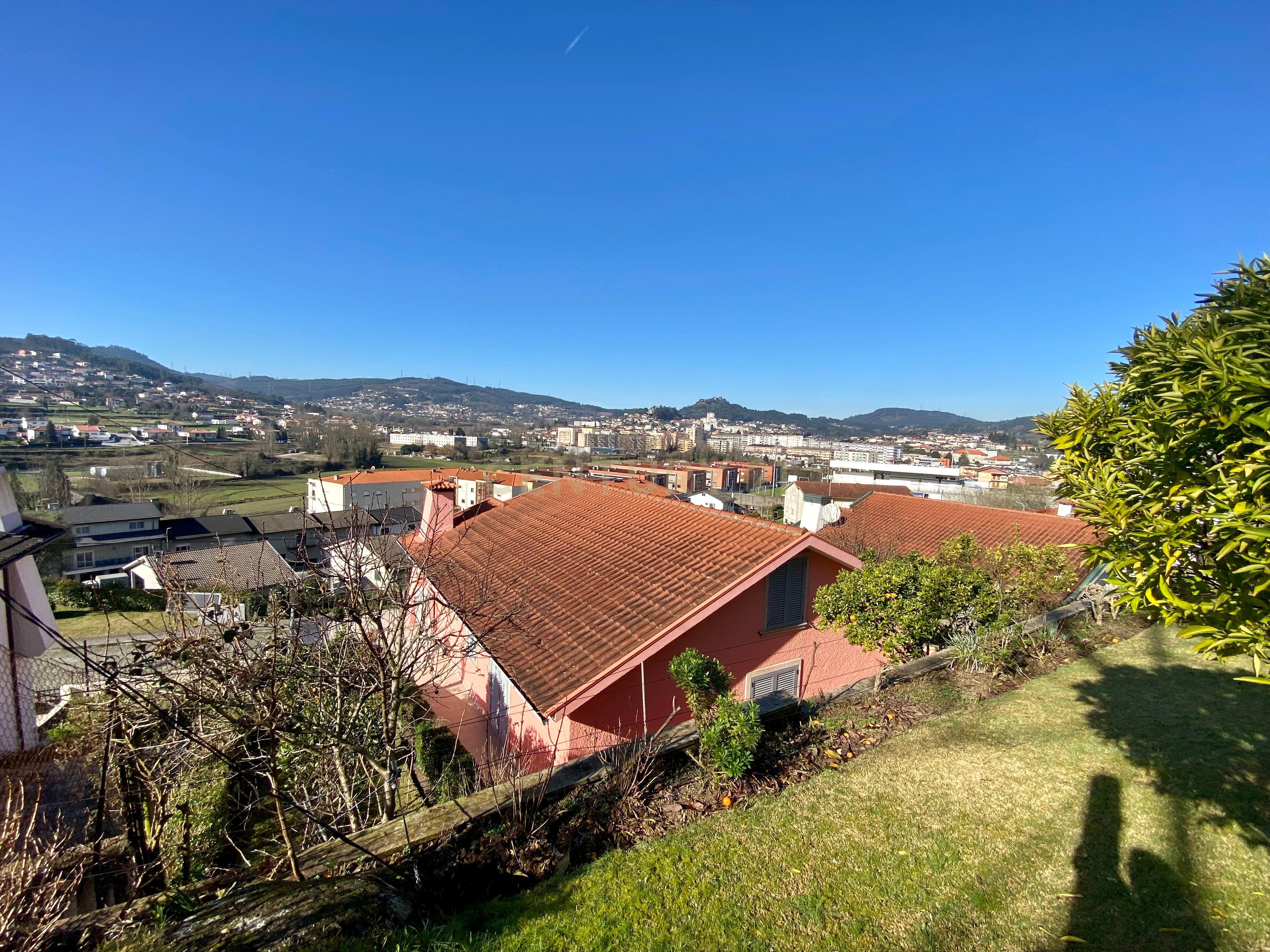 Moradia T4 Povoa de Lanhoso - Image 6