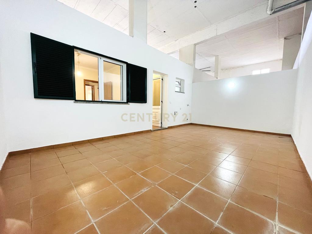 Moradia T3 Completamente renovada - São Pedro - Santa Cruz - Image 17