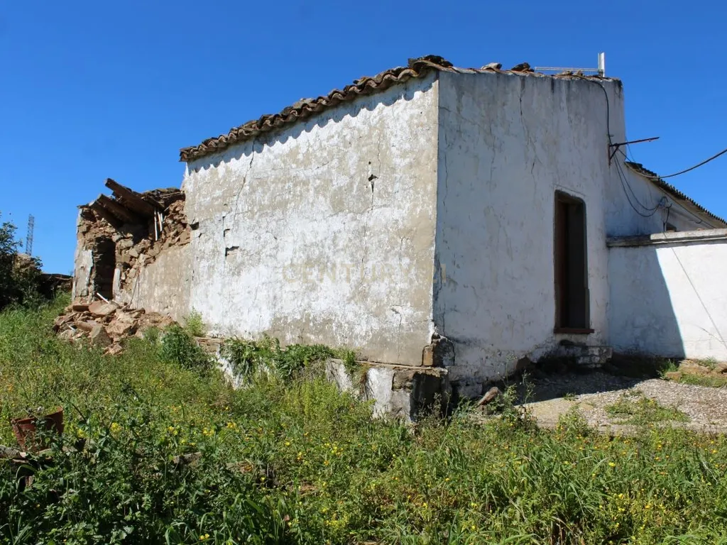 Moradia para restaurar em Alcaria de Cume ( Sta Catarina da Fonte do Bispo ) - Image 16