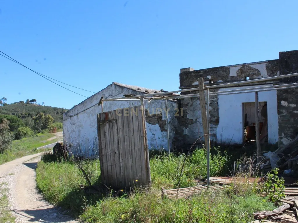 Moradia para restaurar em Alcaria de Cume ( Sta Catarina da Fonte do Bispo ) - Image 14