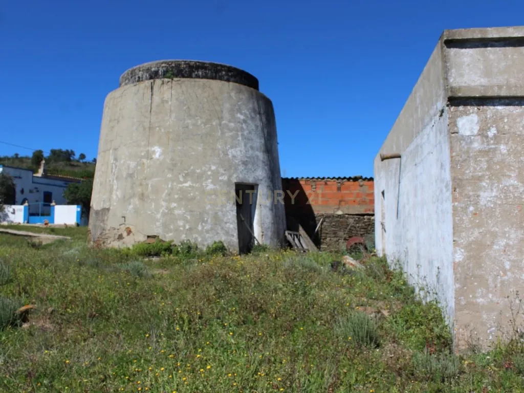 Moradia para restaurar em Alcaria de Cume ( Sta Catarina da Fonte do Bispo ) - Image 20