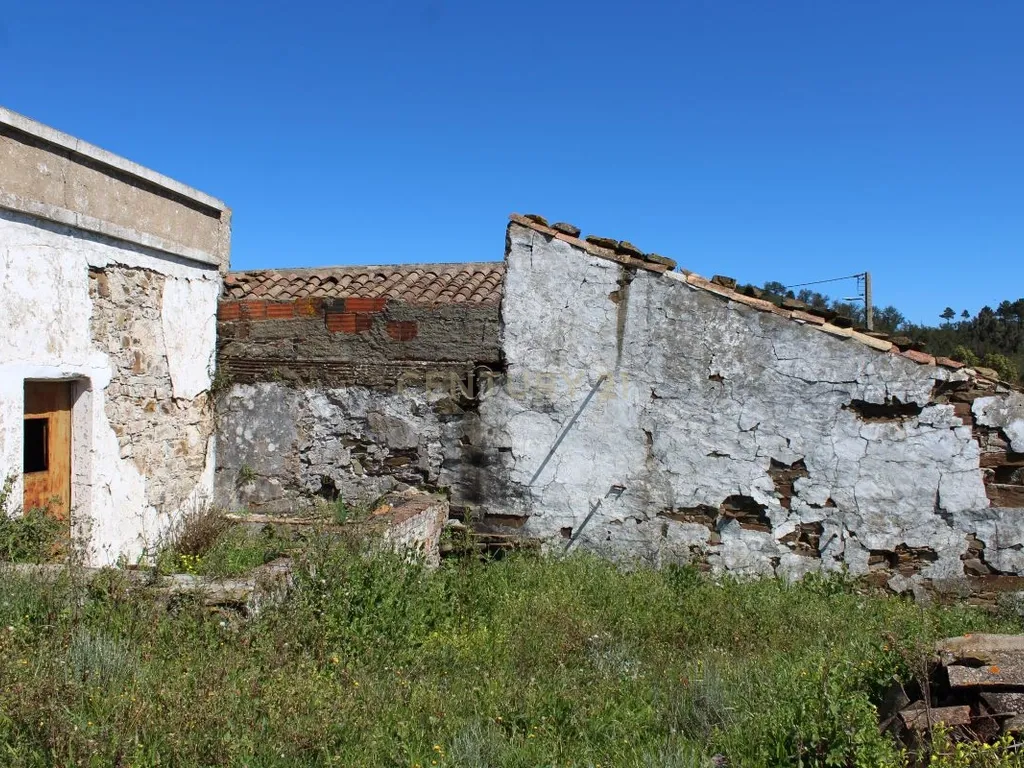 Moradia para restaurar em Alcaria de Cume ( Sta Catarina da Fonte do Bispo ) - Image 22