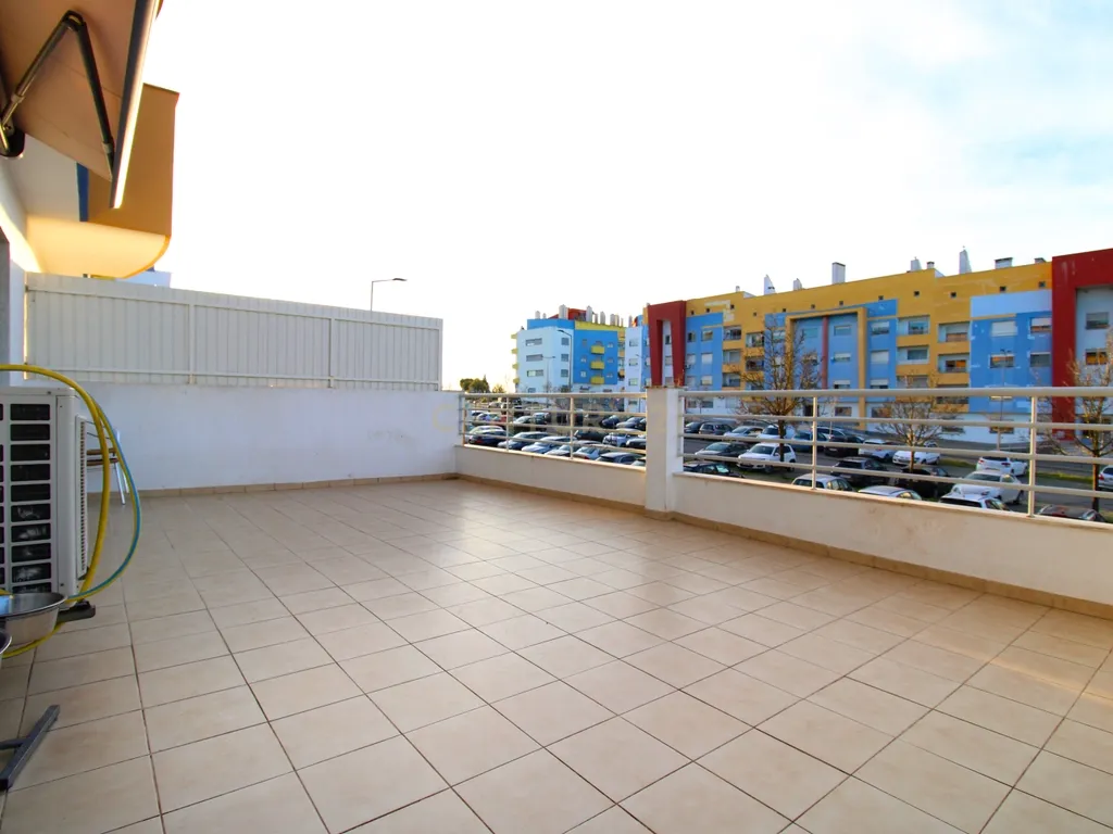 T3 com terraço e box na Quinta de Santa Rita - Image 26