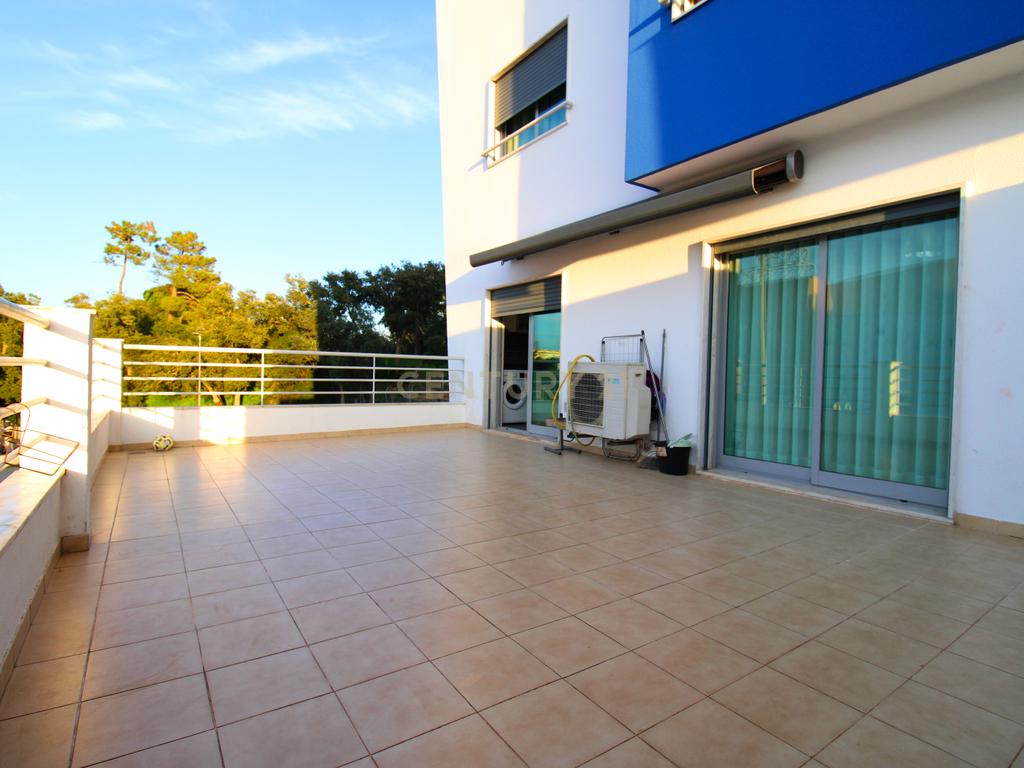 T3 com terraço e box na Quinta de Santa Rita - Image 27