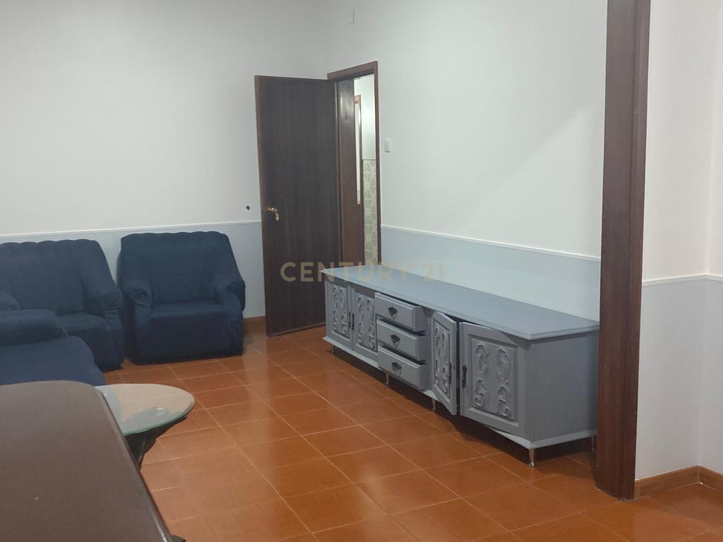 Apartamento T3 em Angra do Heroísmo para arrendamento - Image 2