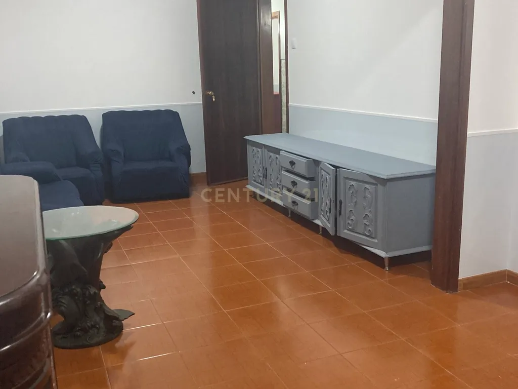 Apartamento T3 em Angra do Heroísmo para arrendamento - Image 12