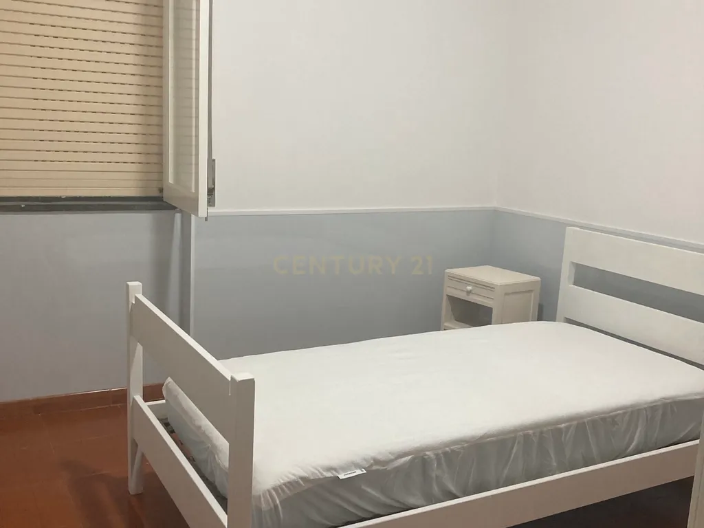 Apartamento T3 em Angra do Heroísmo para arrendamento - Image 10