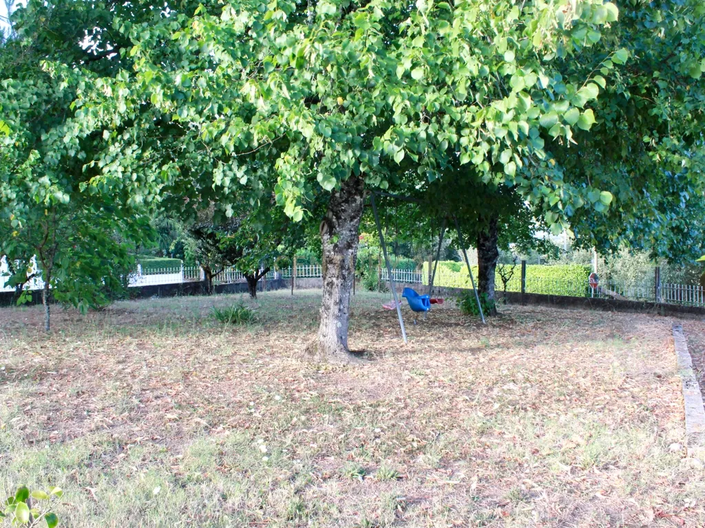 MORADIA T4 -ANSIÃO- com ARMAZÉM, anexos e 1ha terreno - Image 6