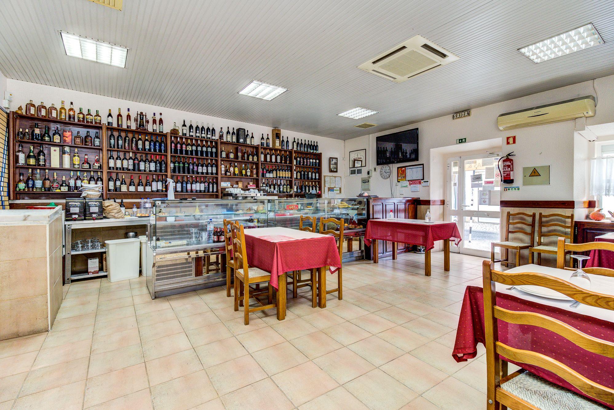 Trespasse de Restaurante emblemático do Montijo, 60 lugares, 120 m2 - Image 3