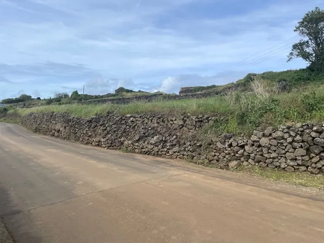 Terreno com grande frente para construção no Vale Farto - Praia da Vitória - Terceira - Açores - Image 3
