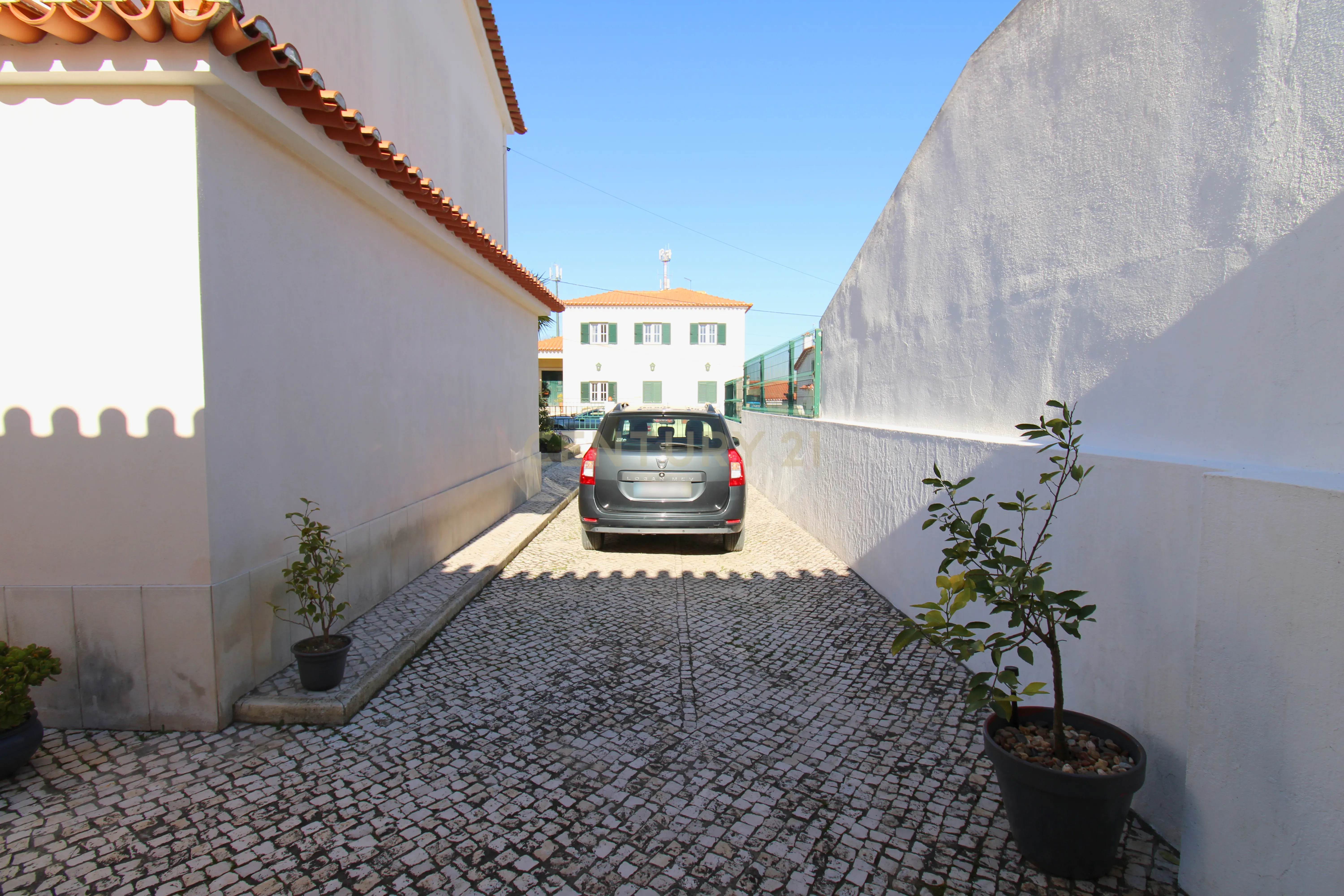 Moradia Isolada T5 com Piscina - Santarém - Image 52