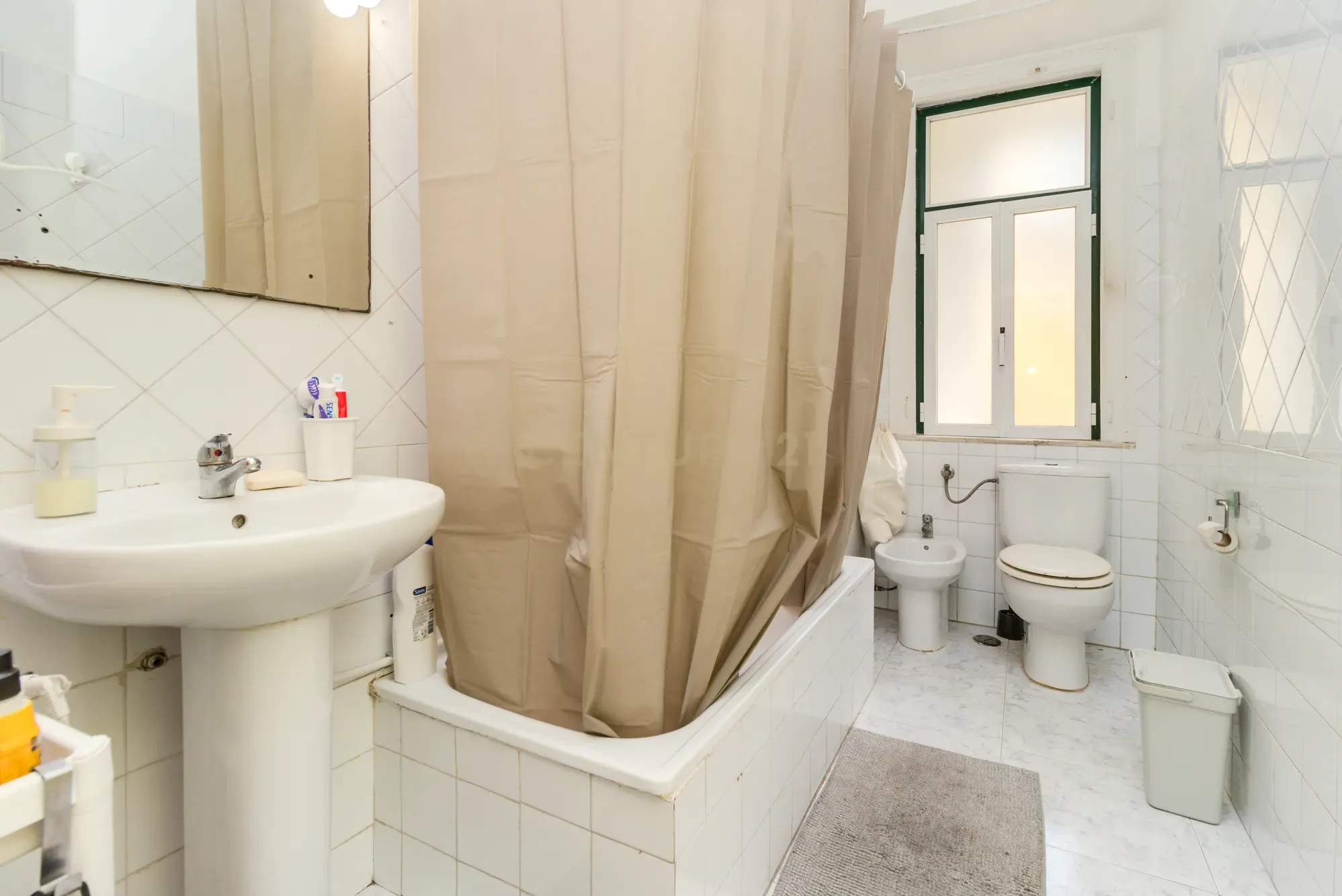 APARTAMENTO T2 +1 EM ARROIOS COM TERRAÇO - Image 18