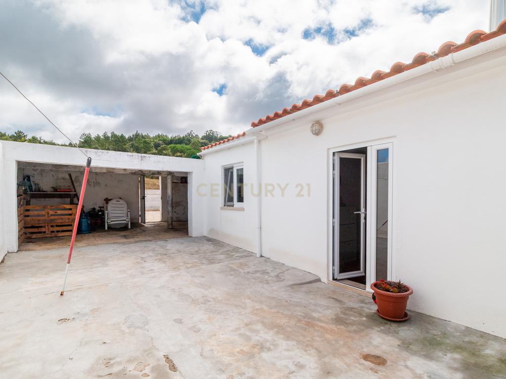 Moradia T3 Térrea, Benedita - Image 23