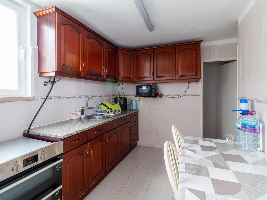 Moradia T3 Térrea, Benedita - Image 7