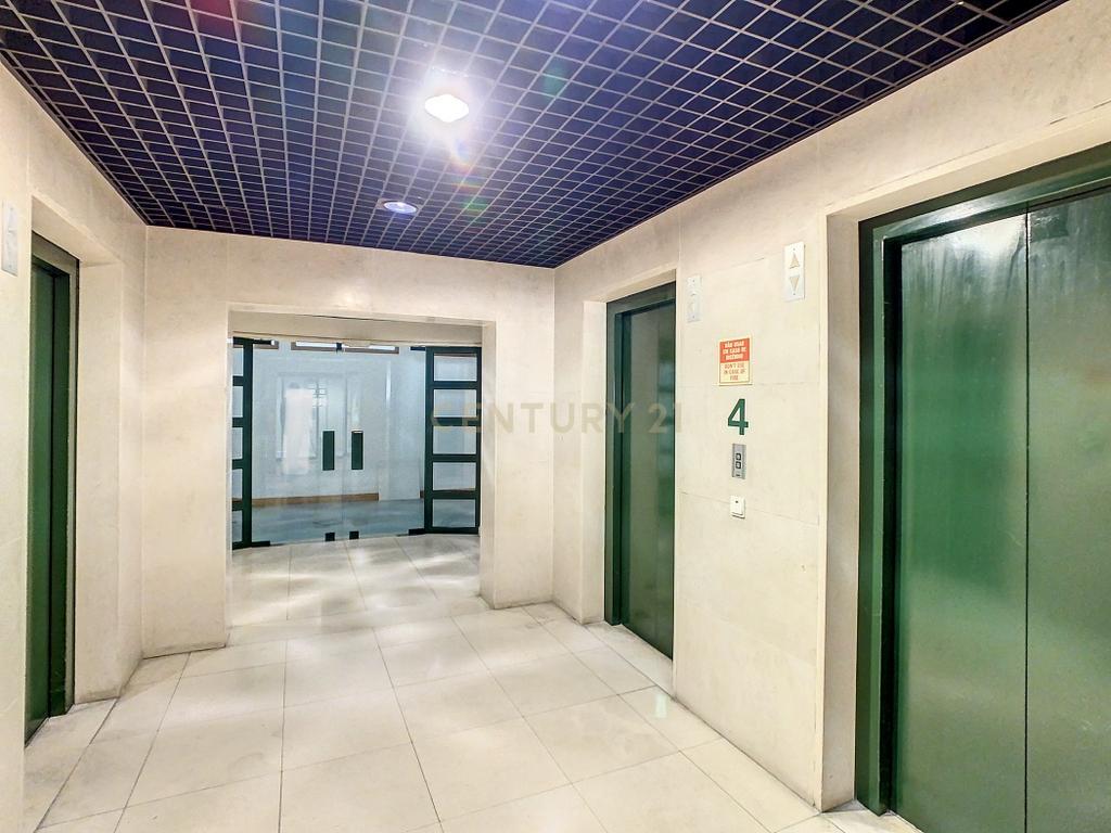 Escritório com 340 m2 na Av. Columbano Bordalo Pinheiro, Lisboa - Image 6