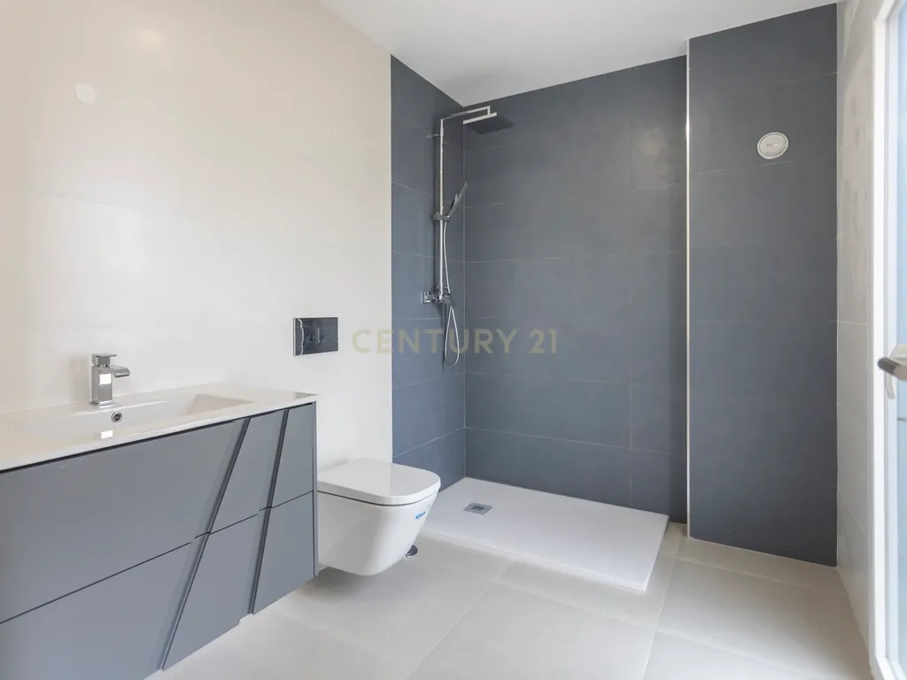 Moradia Nova Isolada T4 c/piscina - Foros de Amora - Image 25