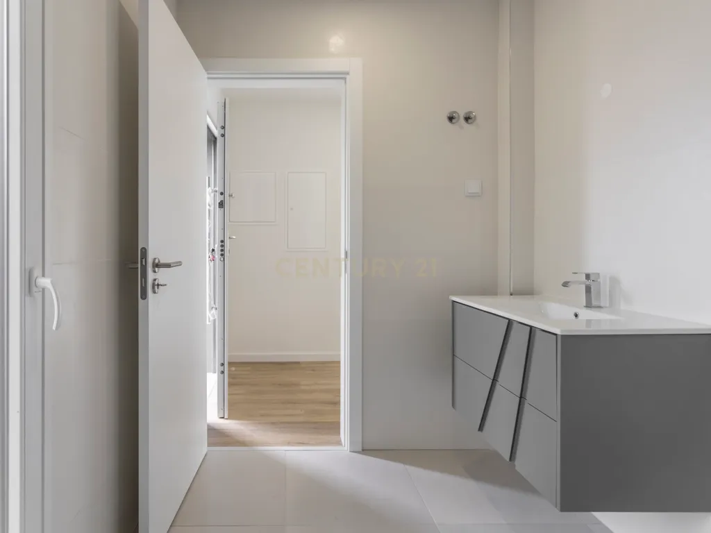 Moradia Nova Isolada T4 c/piscina - Foros de Amora - Image 30