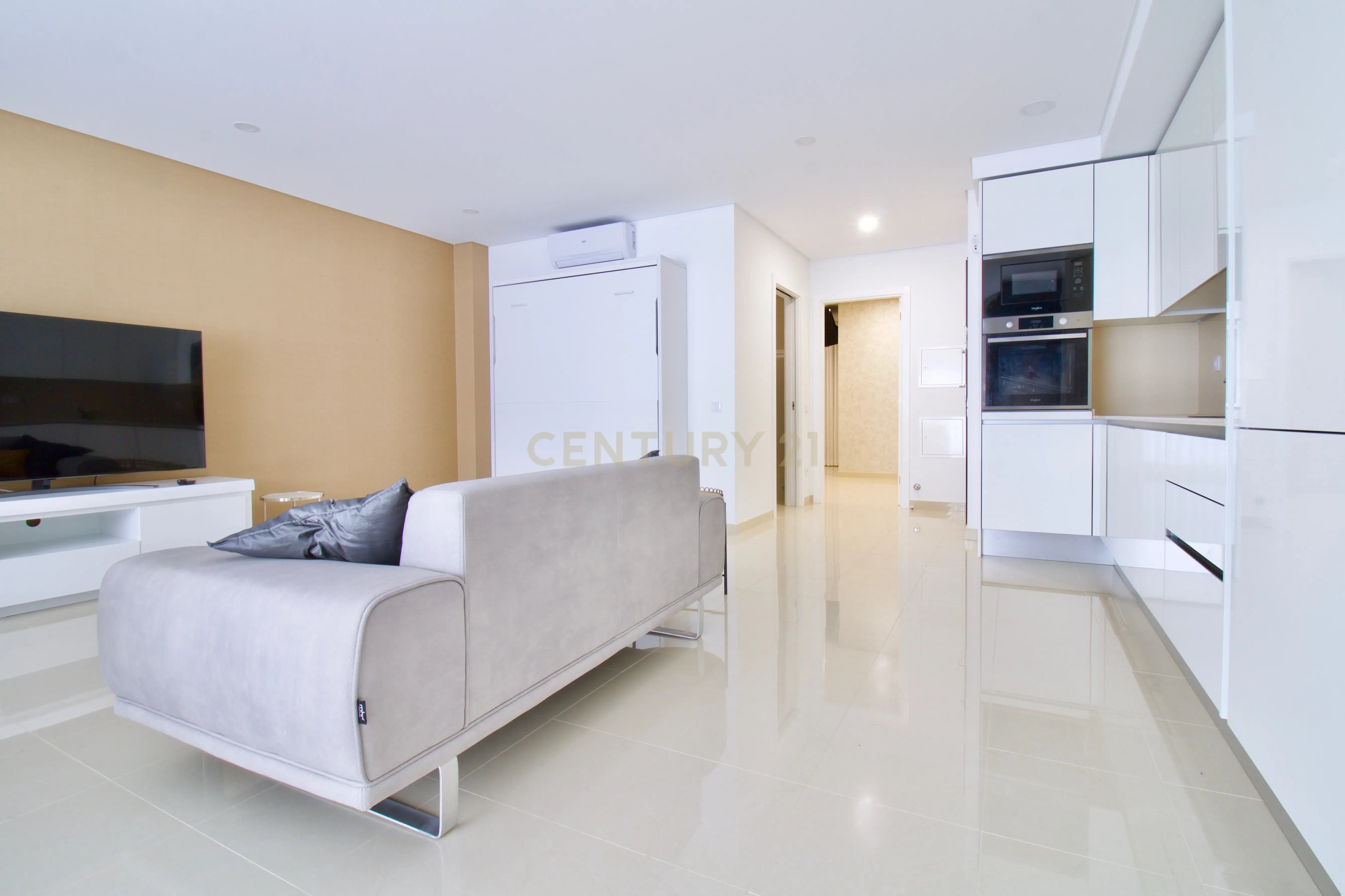 Apartamento de 3 Assoalhadas a 250m da praia em Quarteira - Image 8