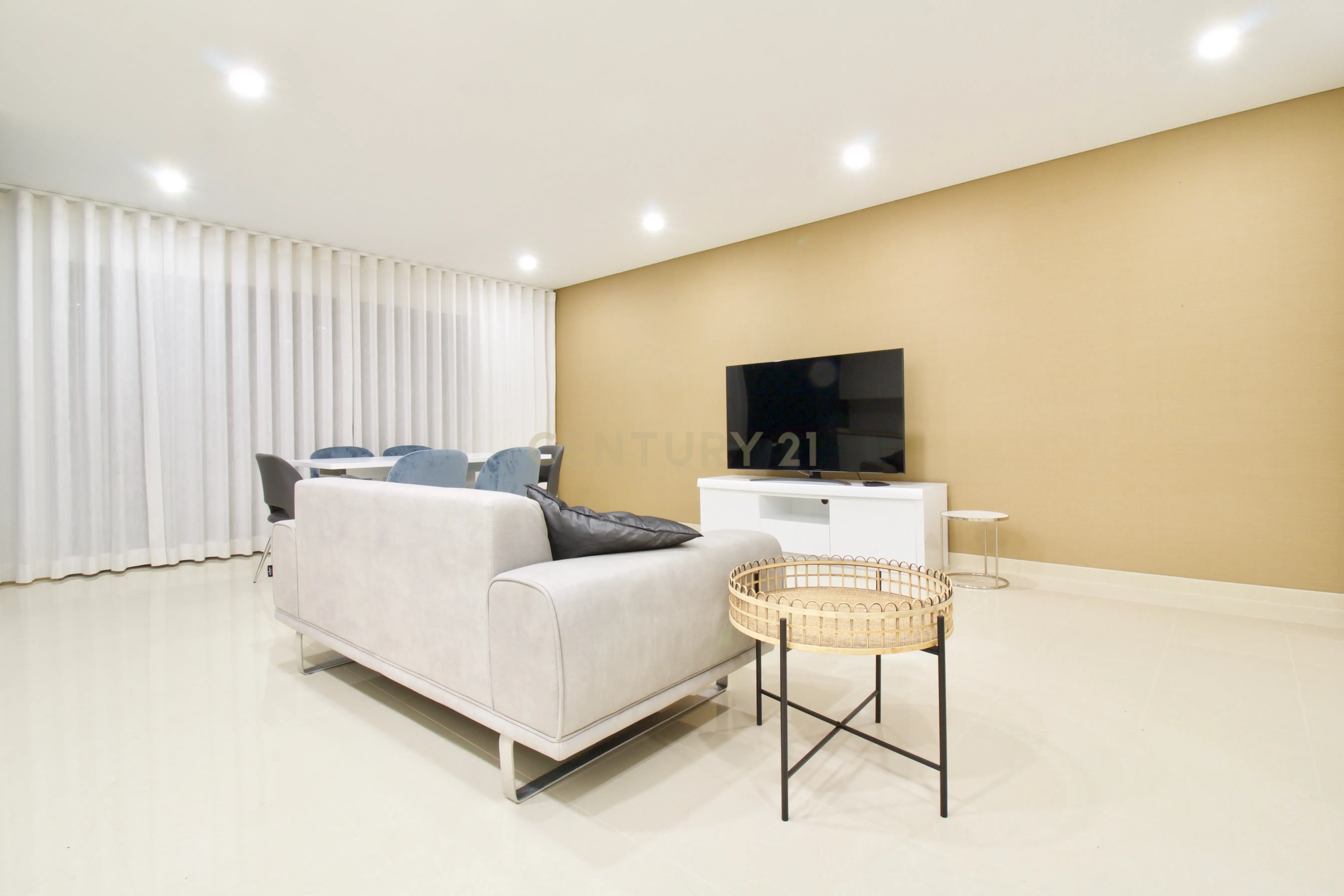 Apartamento de 3 Assoalhadas a 250m da praia em Quarteira - Image 9