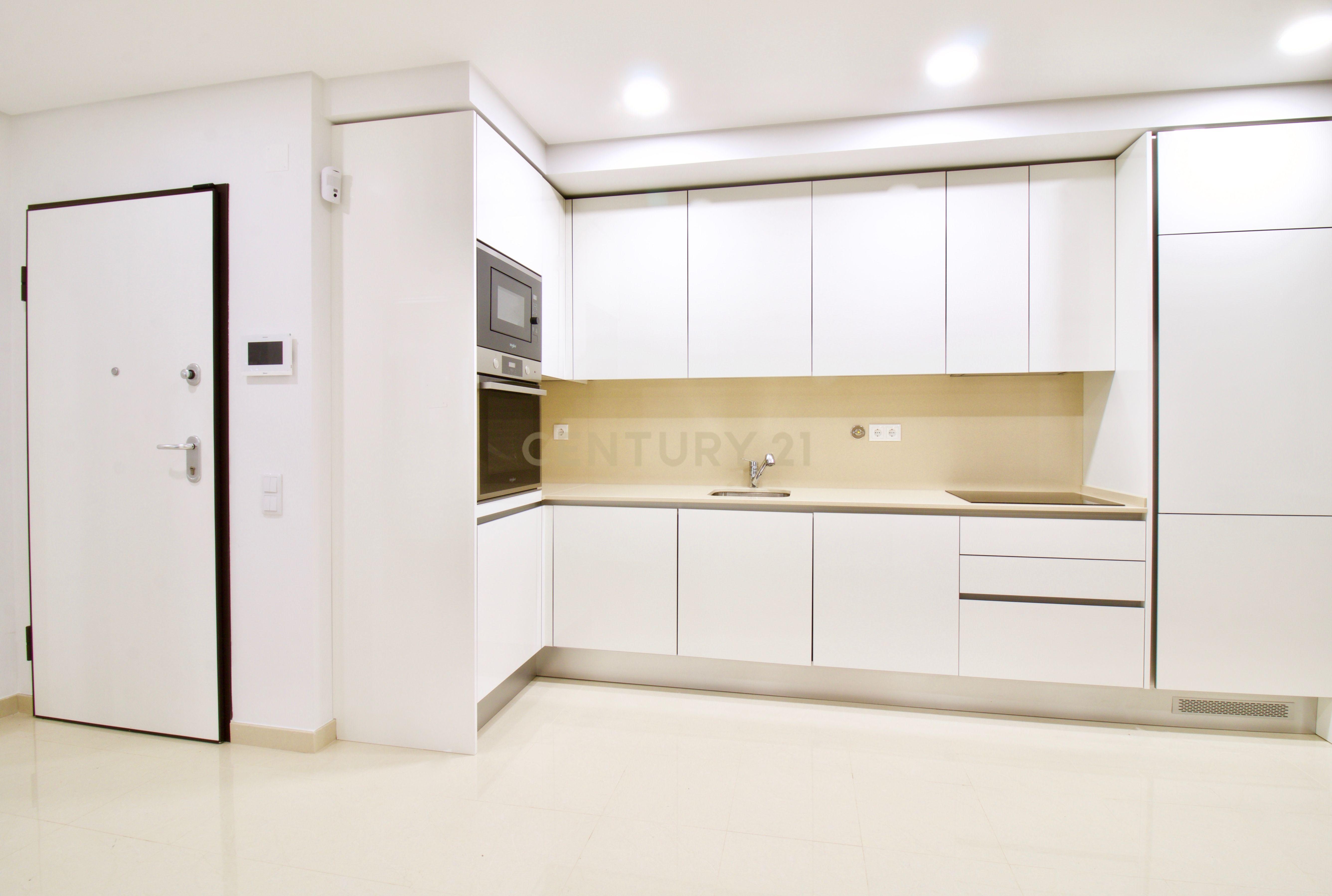 Apartamento de 3 Assoalhadas a 250m da praia em Quarteira - Image 10