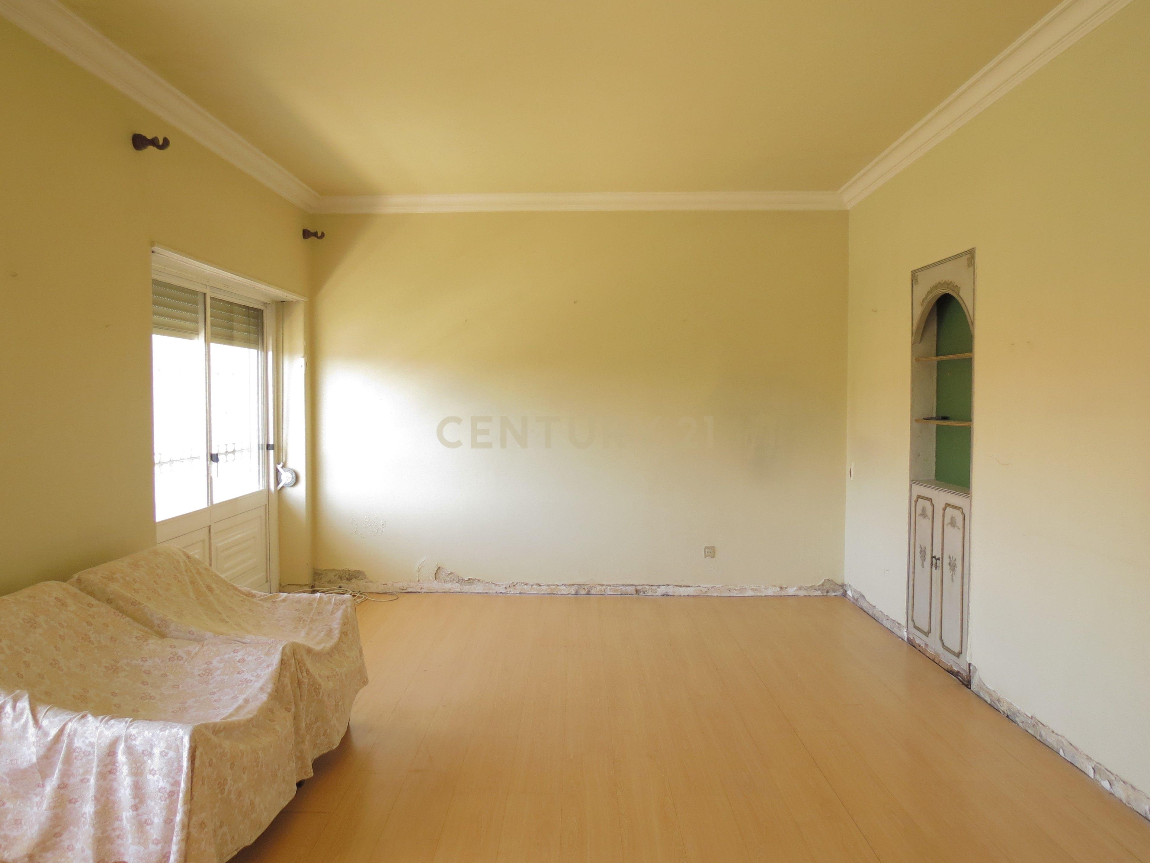 Moradia V5 em Idanha, Belas - Image 7