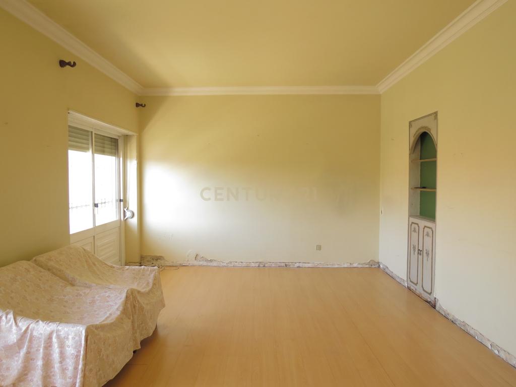 Moradia V5 em Idanha, Belas - Image 7