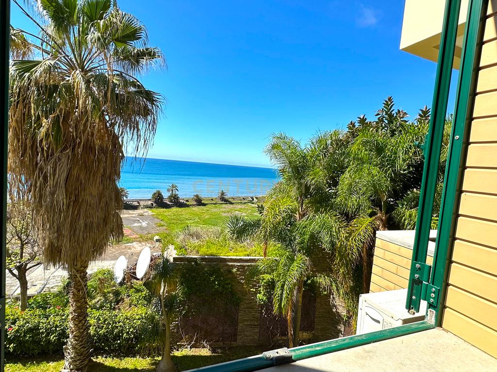 Apartamento T4 em condomínio fechado - Funchal - Ilha da Madeira - Image 2