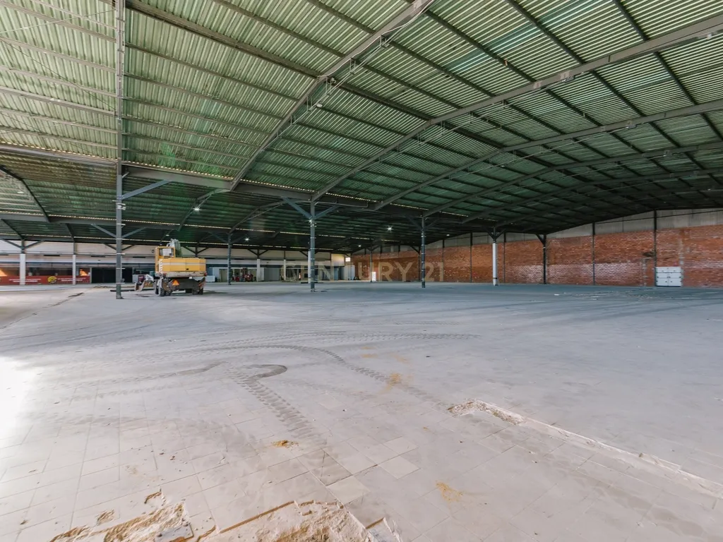 Armazém no Porto Alto (Estrada Nacional 10) - Image 74