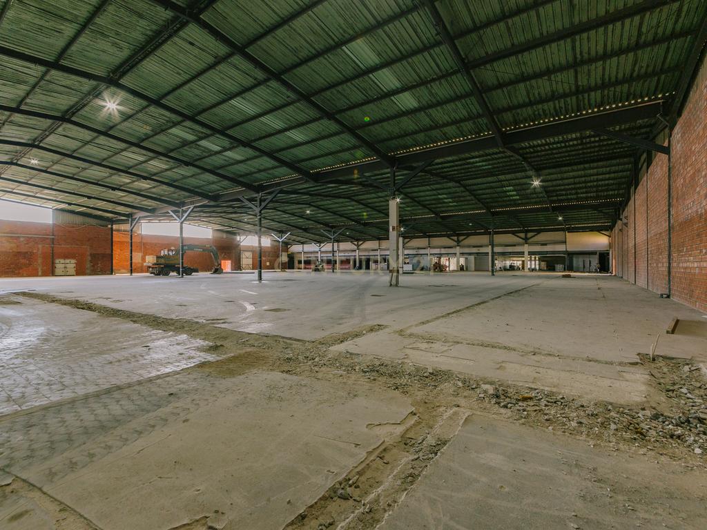 Armazém  no Porto Alto (Estrada Nacional 10) - Image 5